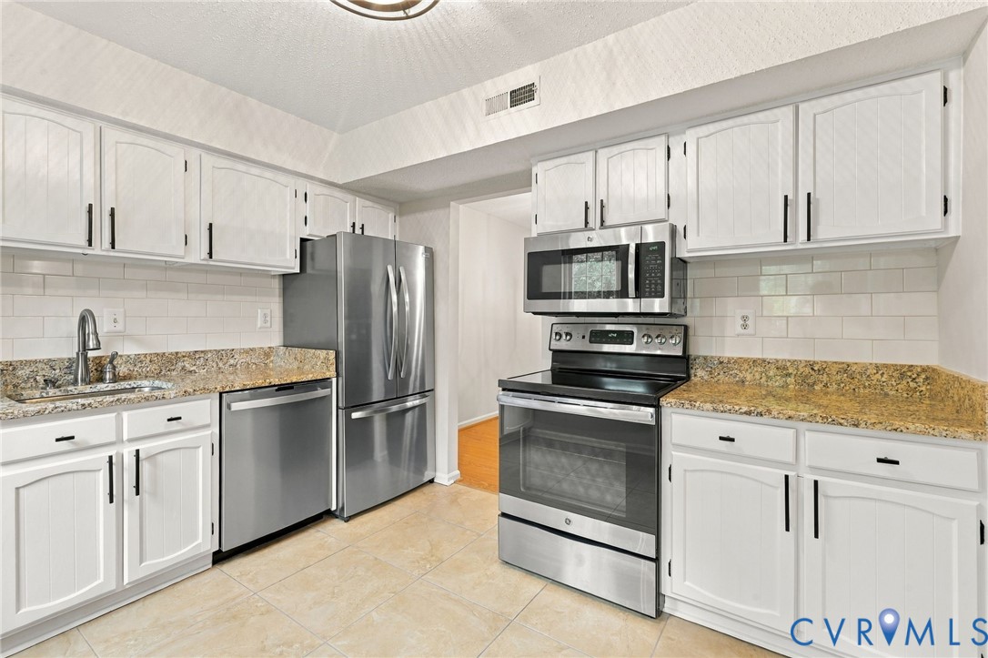 1517 Heritage Hill Circle, Henrico, VA 23238