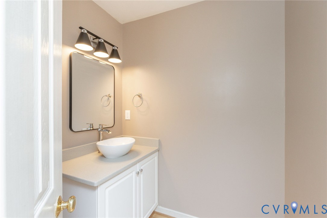 5716 Lake West Terrace, Glen Allen, VA 23059