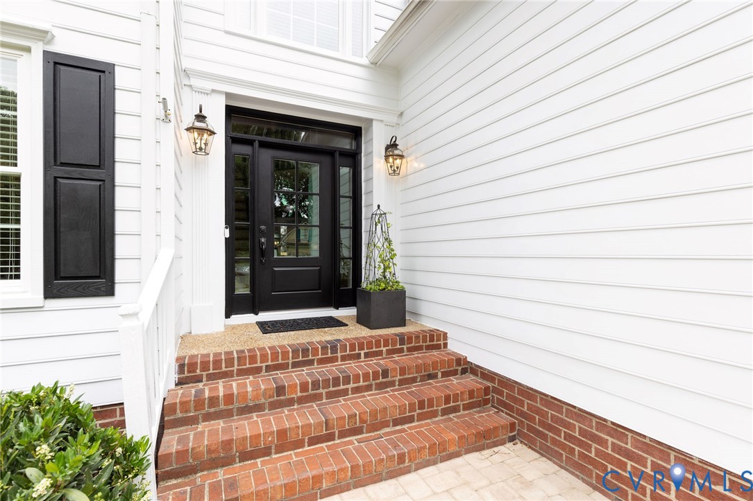 Brand new front door and transoms!