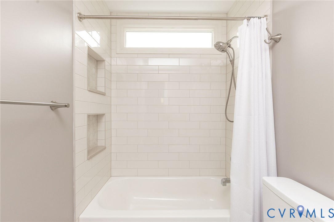 5716 Lake West Terrace, Glen Allen, VA 23059