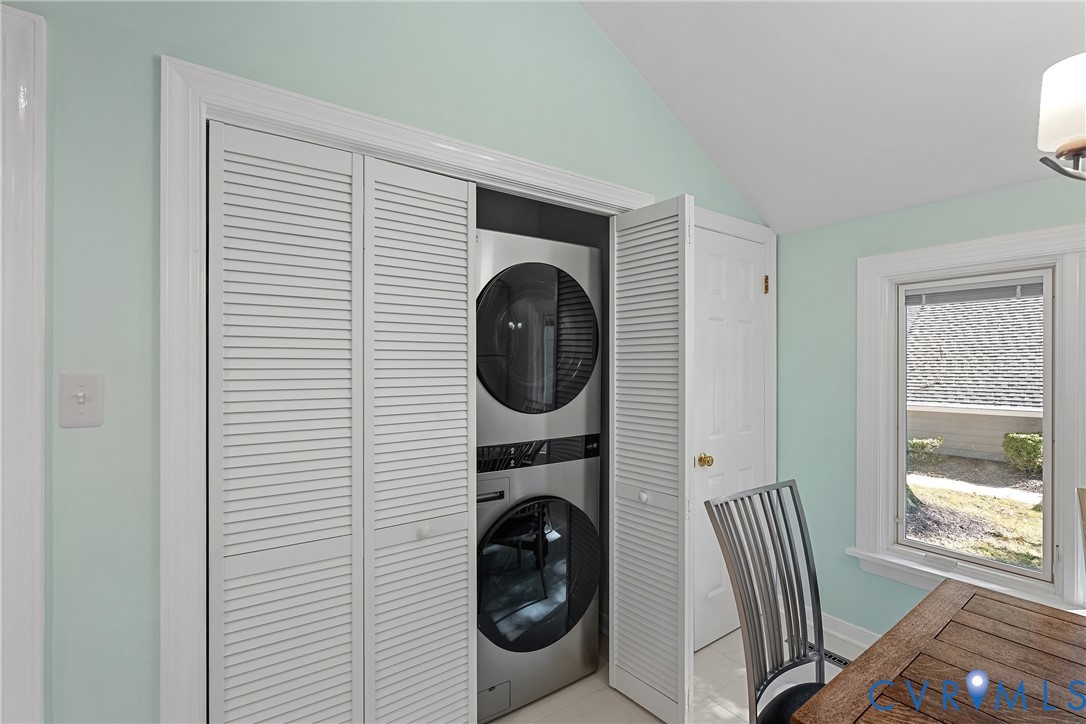 LG laundry tower conveys