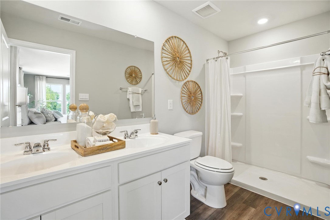 17397 Riverside Drive, Ruther Glen, VA 22546