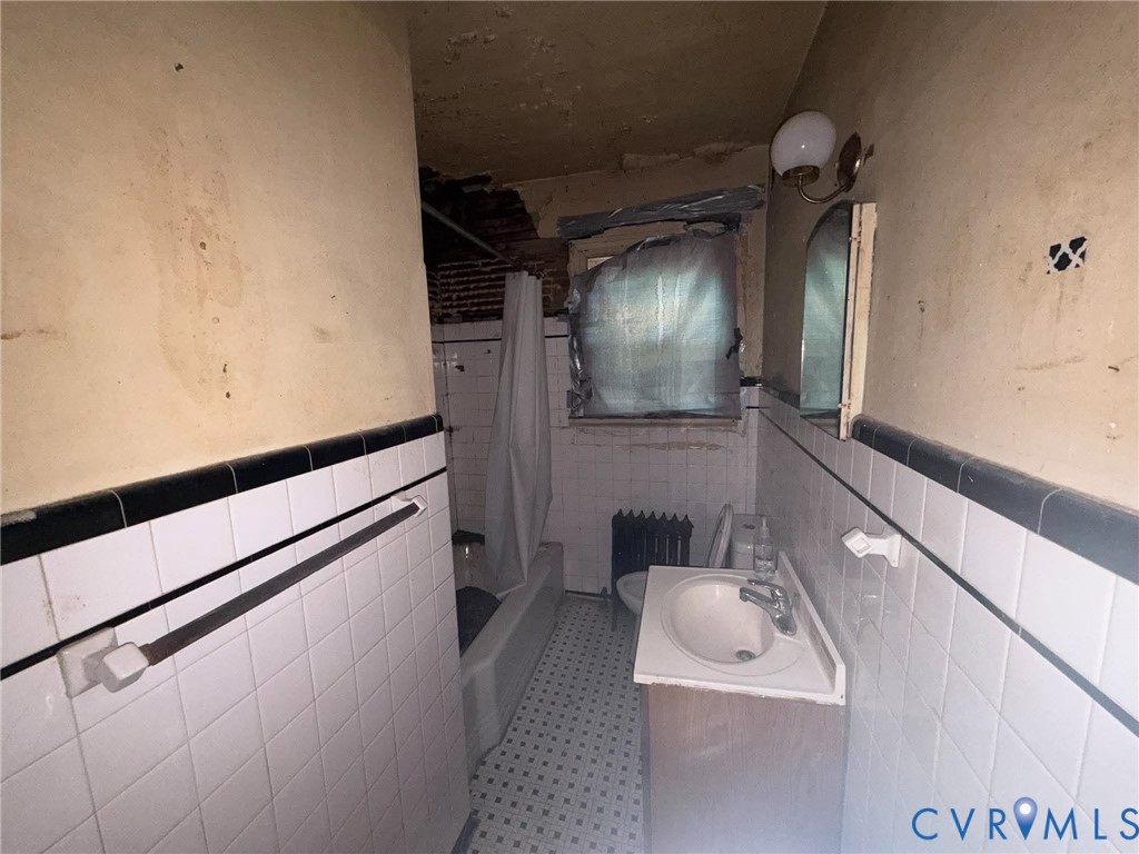 2608 3rd Avenue, Richmond, VA 23222