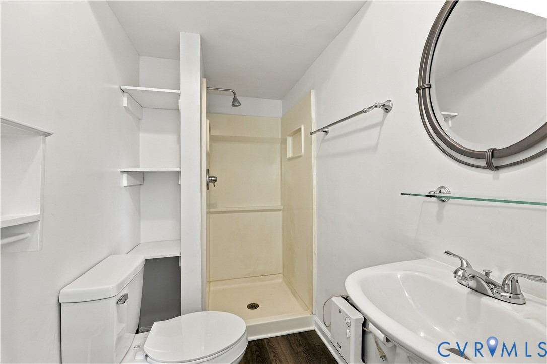 14309 Central Avenue, Chester, VA 23836