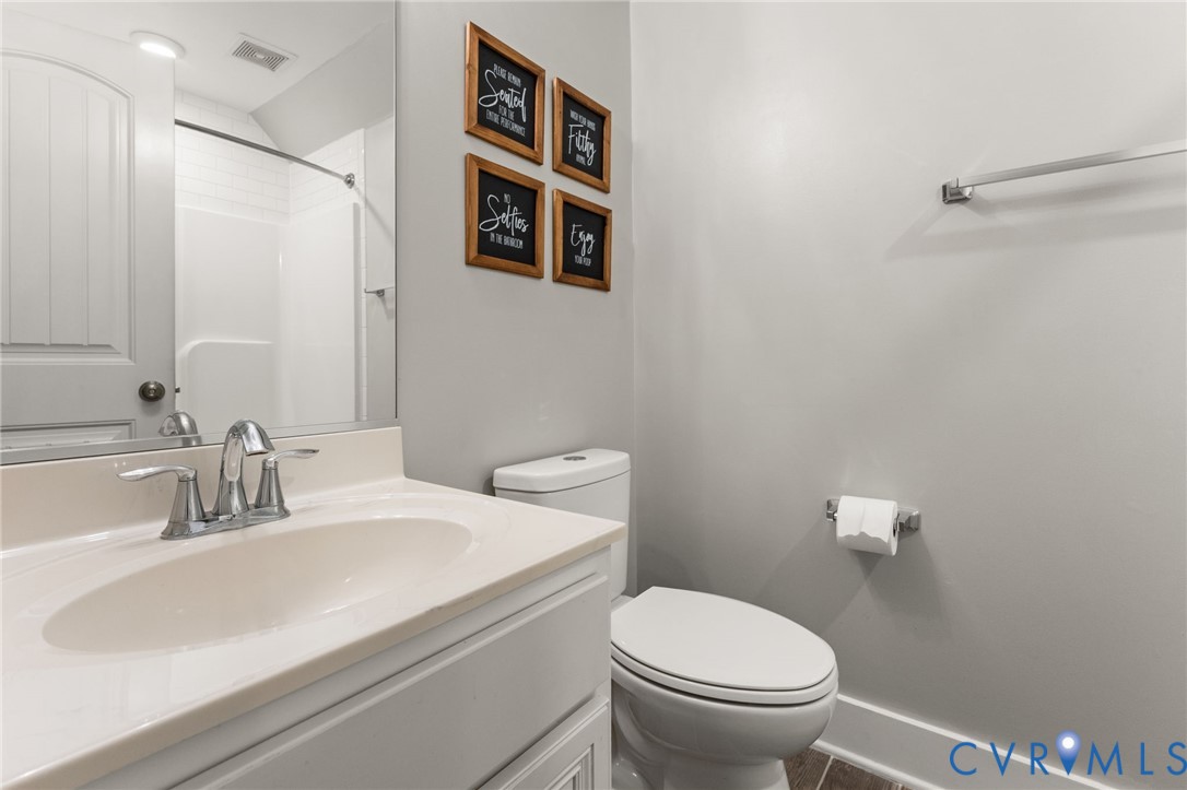 2nd floor full bath
