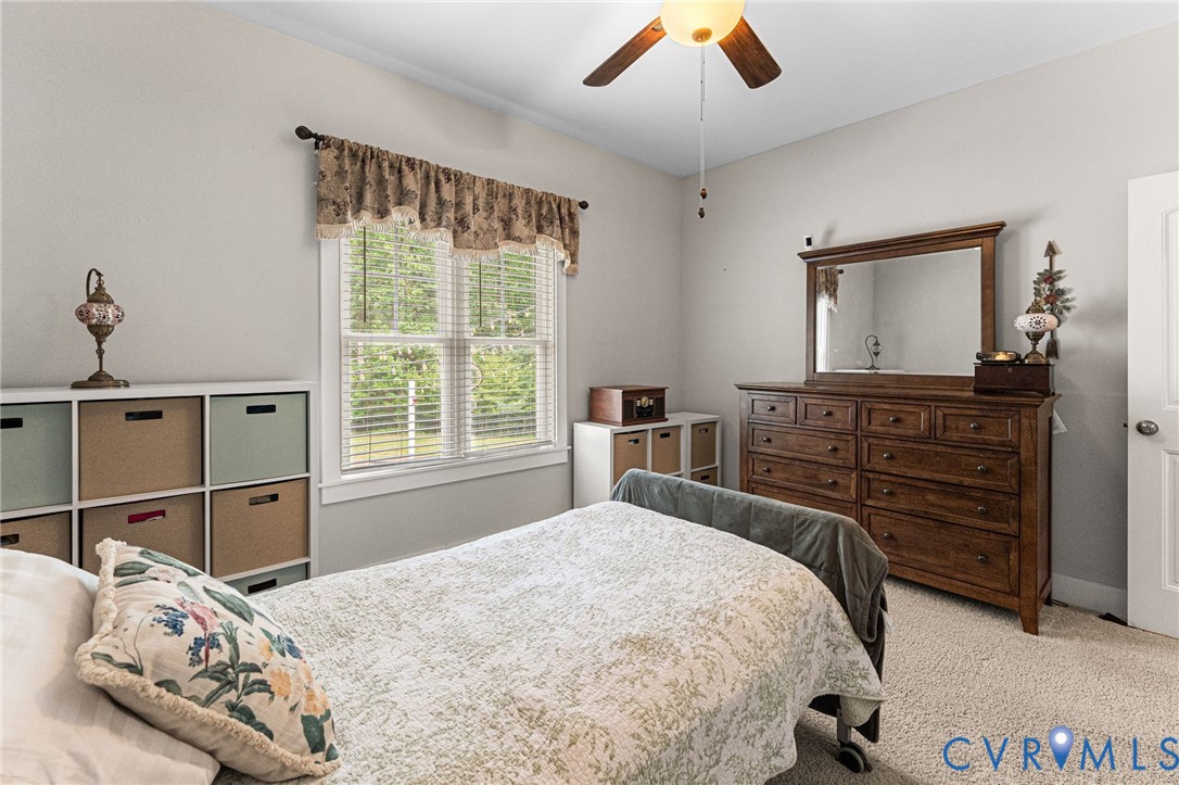 1st Floor Guest Bedroom
