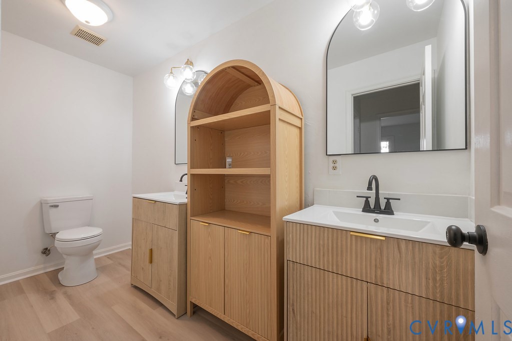 4924 McAllister Drive, Chester, VA 23831