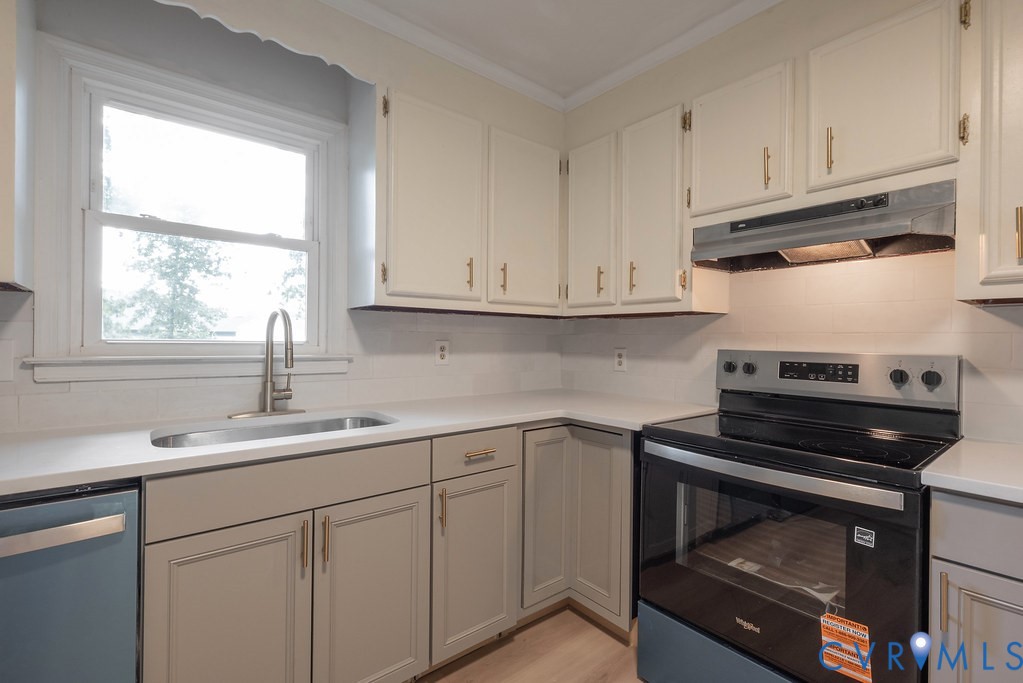 4924 McAllister Drive, Chester, VA 23831