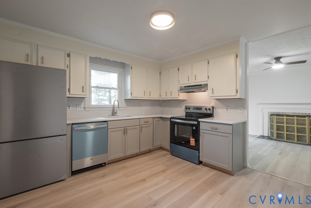 4924 McAllister Drive, Chester, VA 23831