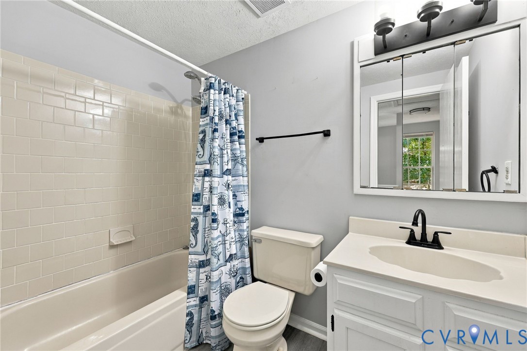 1815 Random Winds Court, Henrico, VA 23238