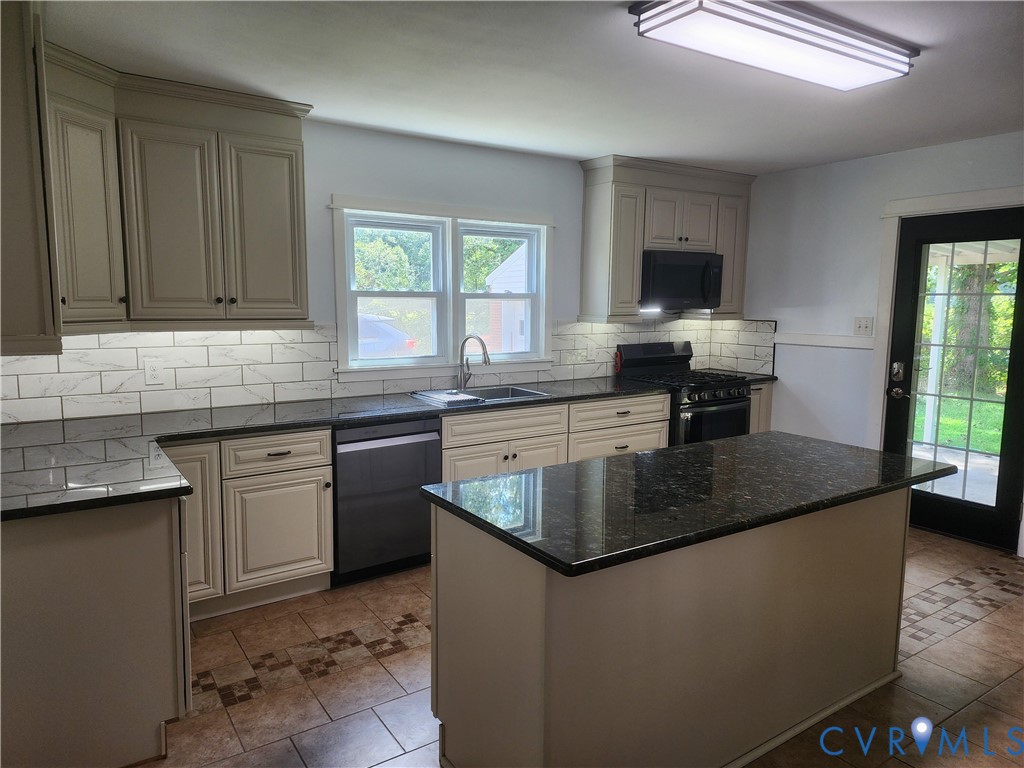 8000 Farmers Drive, Farmers Dr, West Point, VA 23181