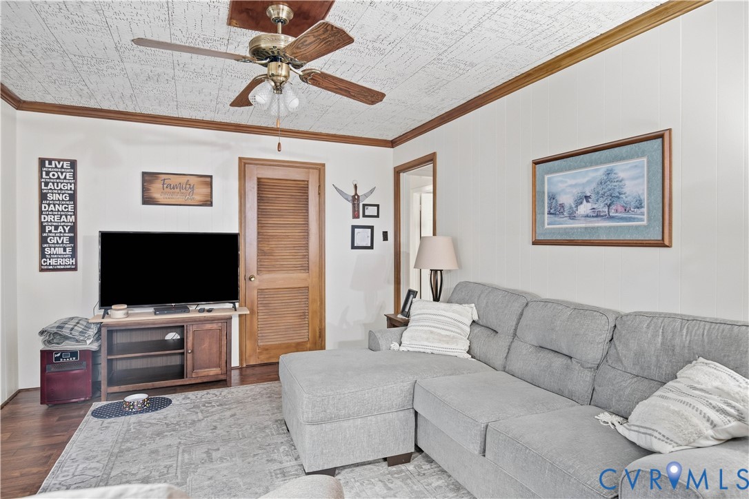 310 Ravenscroft Drive, Richmond, VA 23236