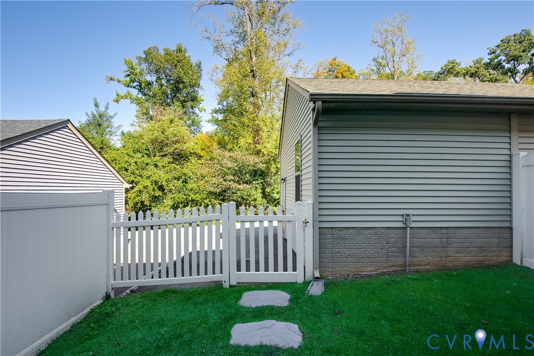 5524 Riverside Heights Way, Richmond, VA 23225