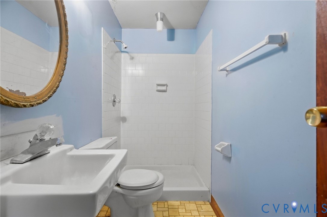 1206 Middleberry Drive, Henrico, VA 23231