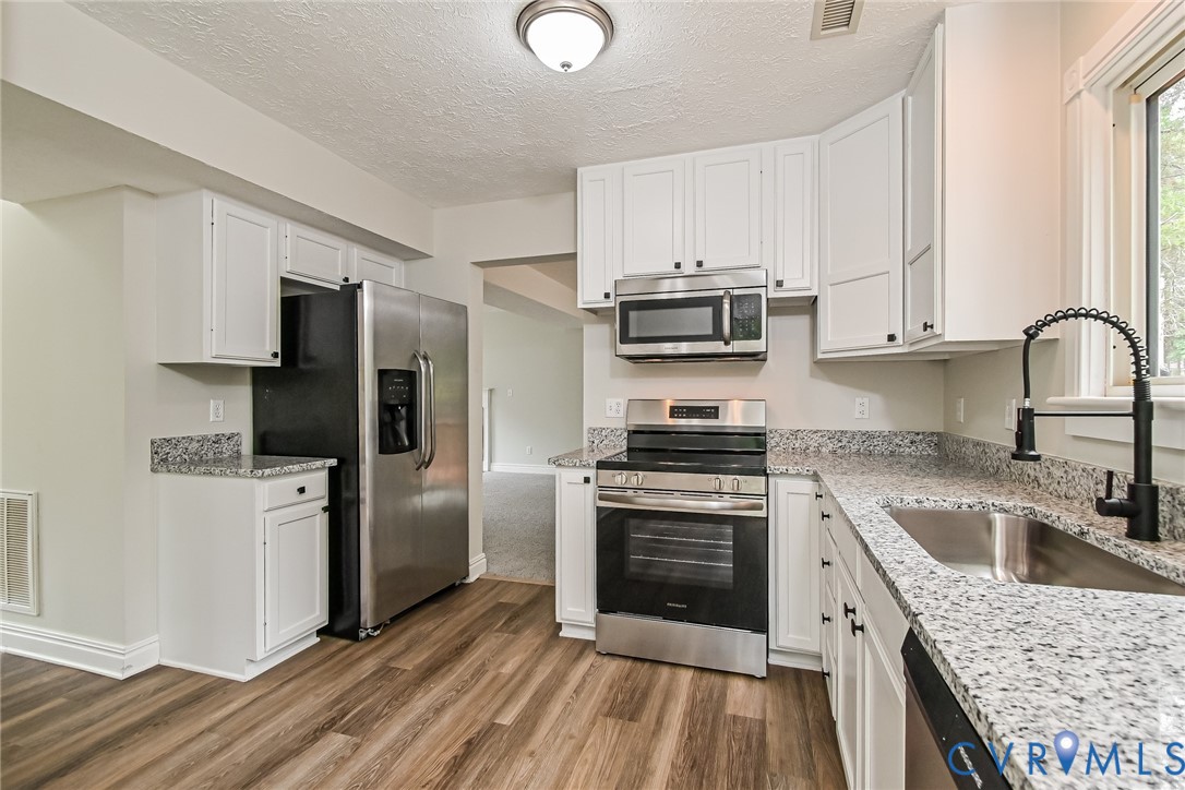 338 Jefferson Drive, Palmyra, VA 22963 338 Jefferson Drive, Palmyra, VA 22963