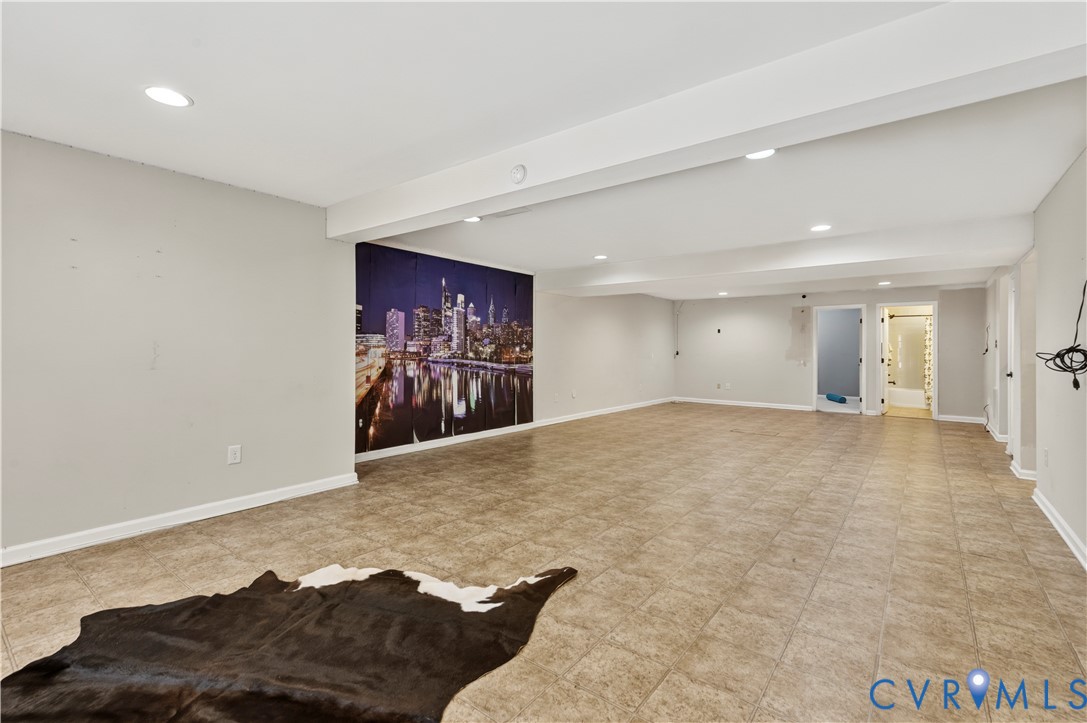 All Purpose Space with Full Bath and Room for Crafts + Office