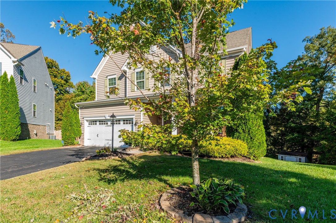 Honey Meadows just got a little sweeter with this fantastic Hanover home!
