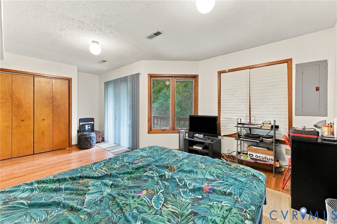 336 Southern Court, Highland Springs, VA 23075
