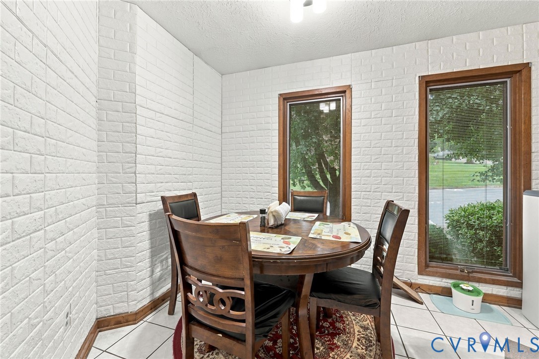 336 Southern Court, Highland Springs, VA 23075