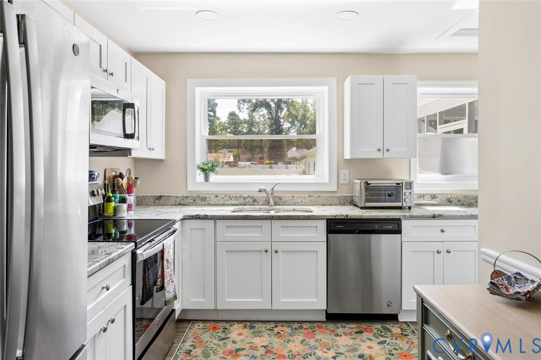 565 Rochelle Road, Huguenot Hills, Richmond, VA 23238
