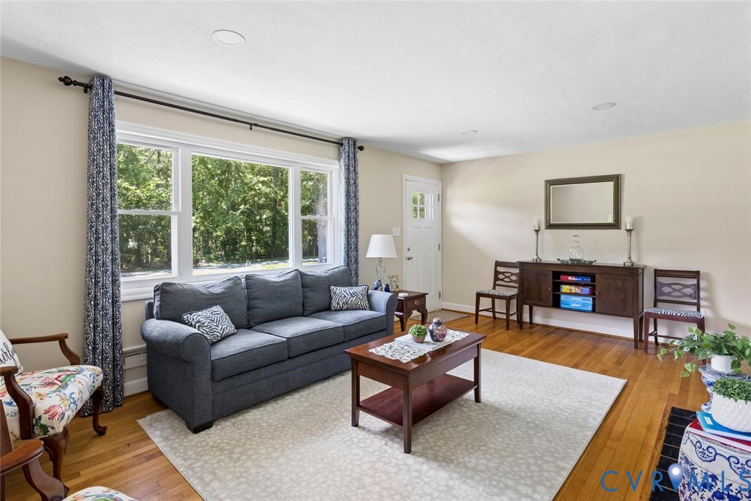 565 Rochelle Road, Huguenot Hills, Richmond, VA 23238 565 Rochelle Road, Huguenot Hills, Richmond, VA 23238