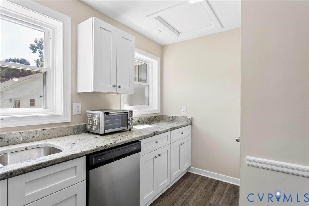 565 Rochelle Road, Huguenot Hills, Richmond, VA 23238