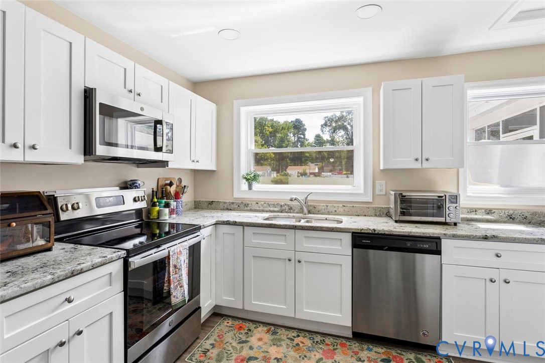 565 Rochelle Road, Huguenot Hills, Richmond, VA 23238