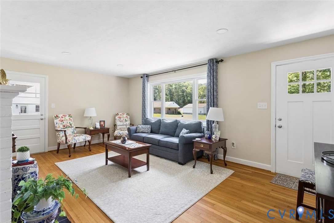 565 Rochelle Road, Huguenot Hills, Richmond, VA 23238 565 Rochelle Road, Huguenot Hills, Richmond, VA 23238
