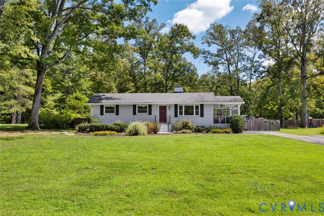 565 Rochelle Road, Huguenot Hills, Richmond, VA 23238