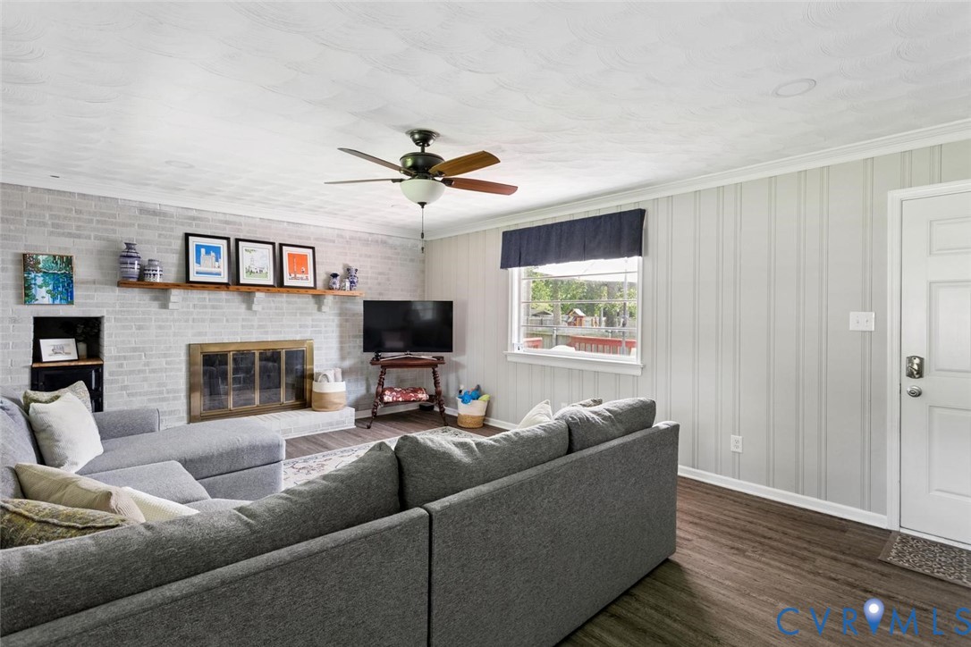 565 Rochelle Road, Huguenot Hills, Richmond, VA 23238
