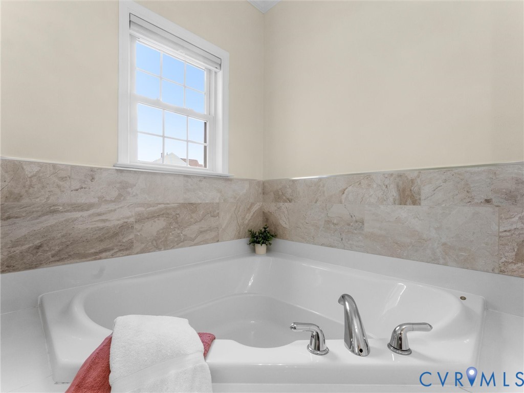 2736 Parview Way, Parview At Cross Point, Glen Allen, VA 23059