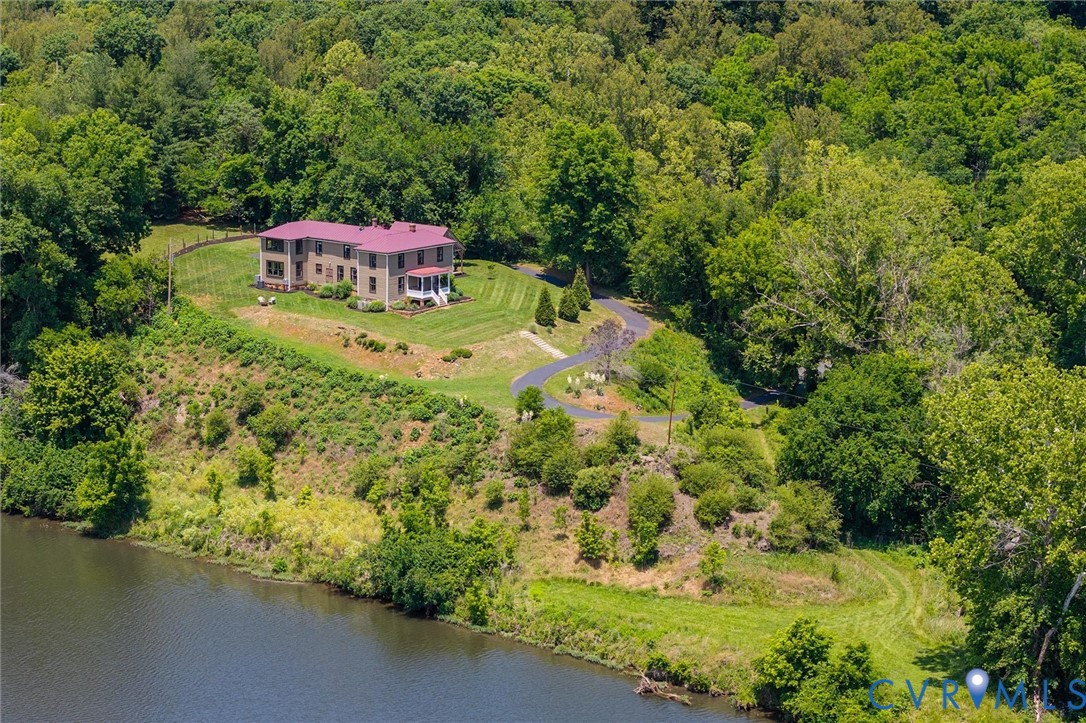 779 River Road, Madison Heights, VA 24572
