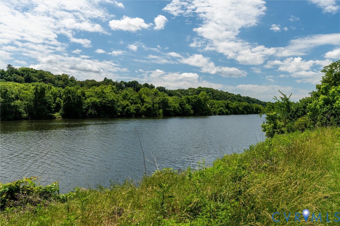 779 River Road, Madison Heights, VA 24572