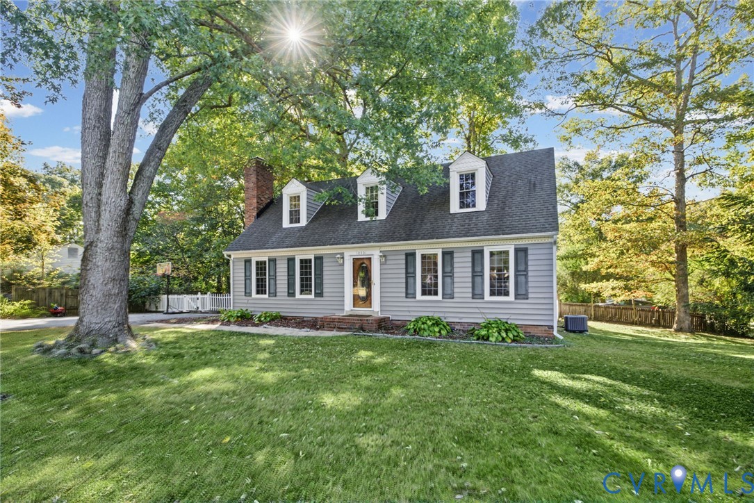 Beautiful Curb Appeal!