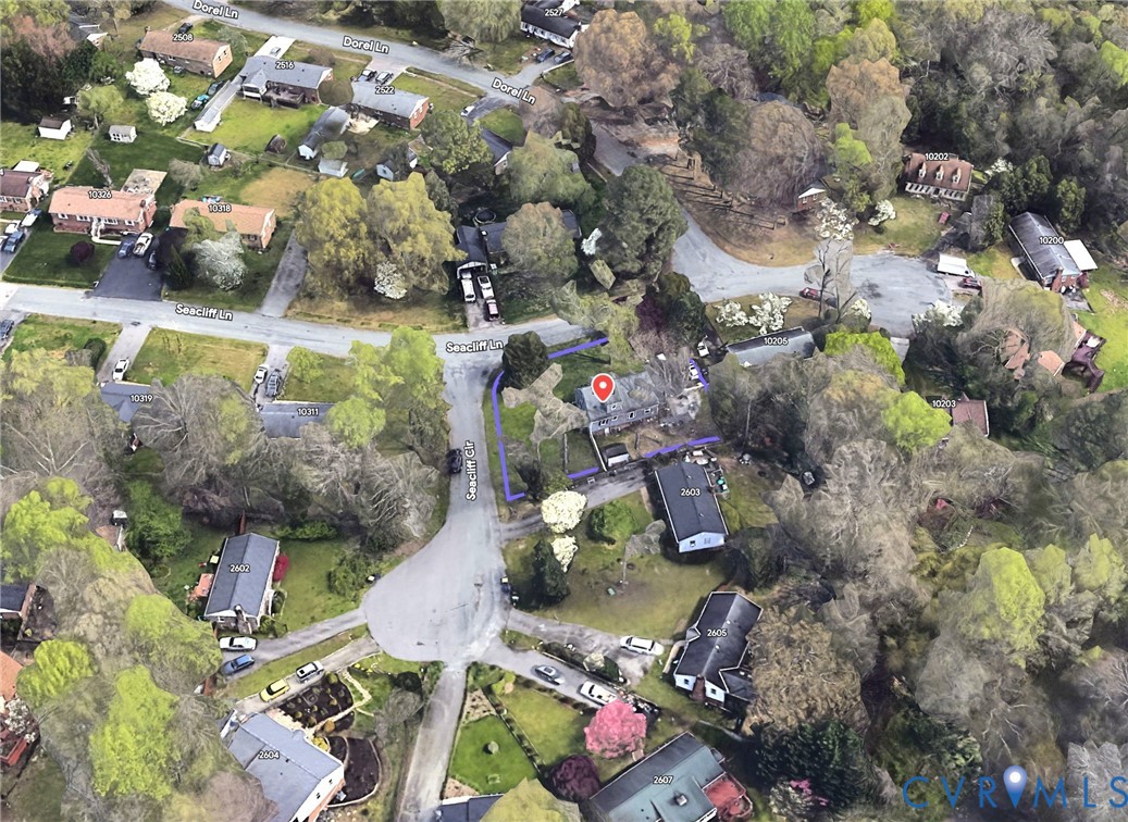 Corner lot flanking 2 cul-de-sacs!