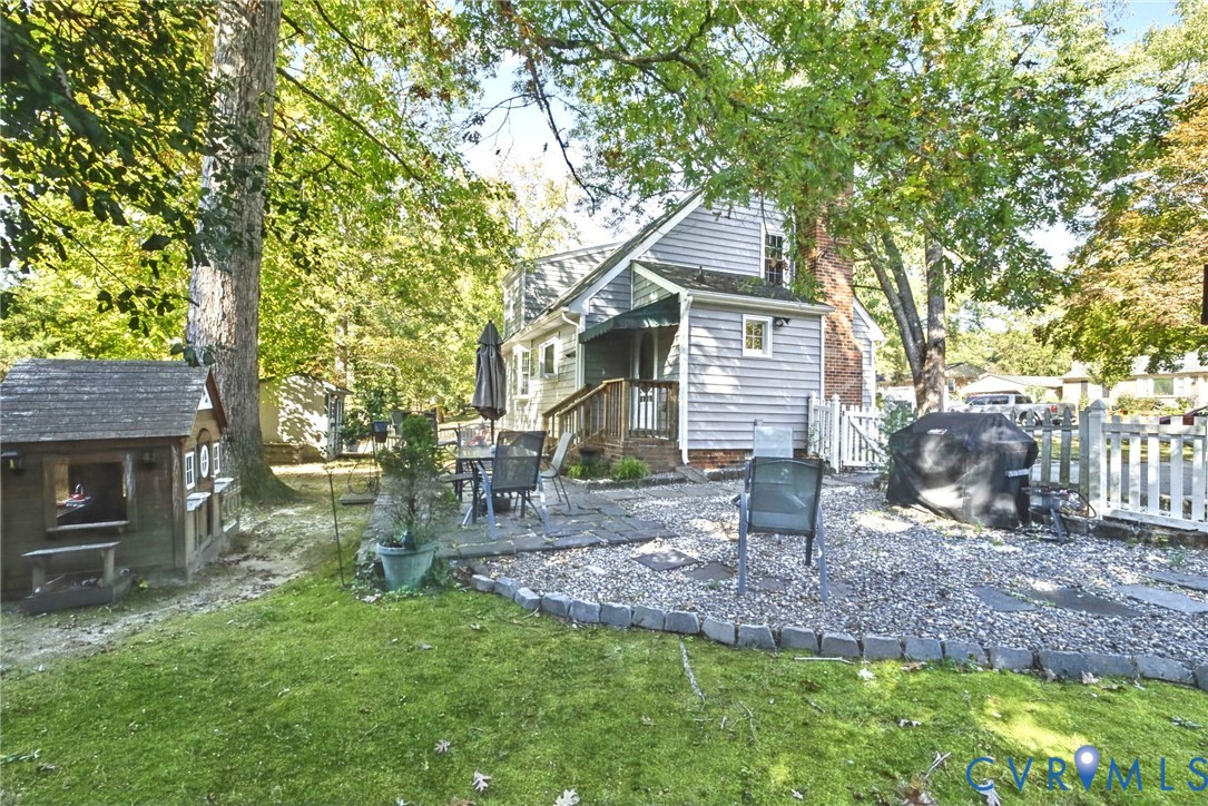 Fire pit area beside patio