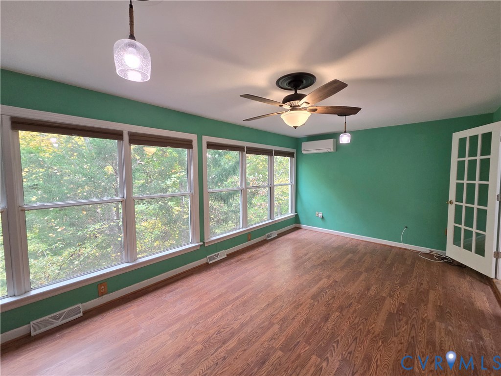 136 Popular Court, Farmville, VA 23901