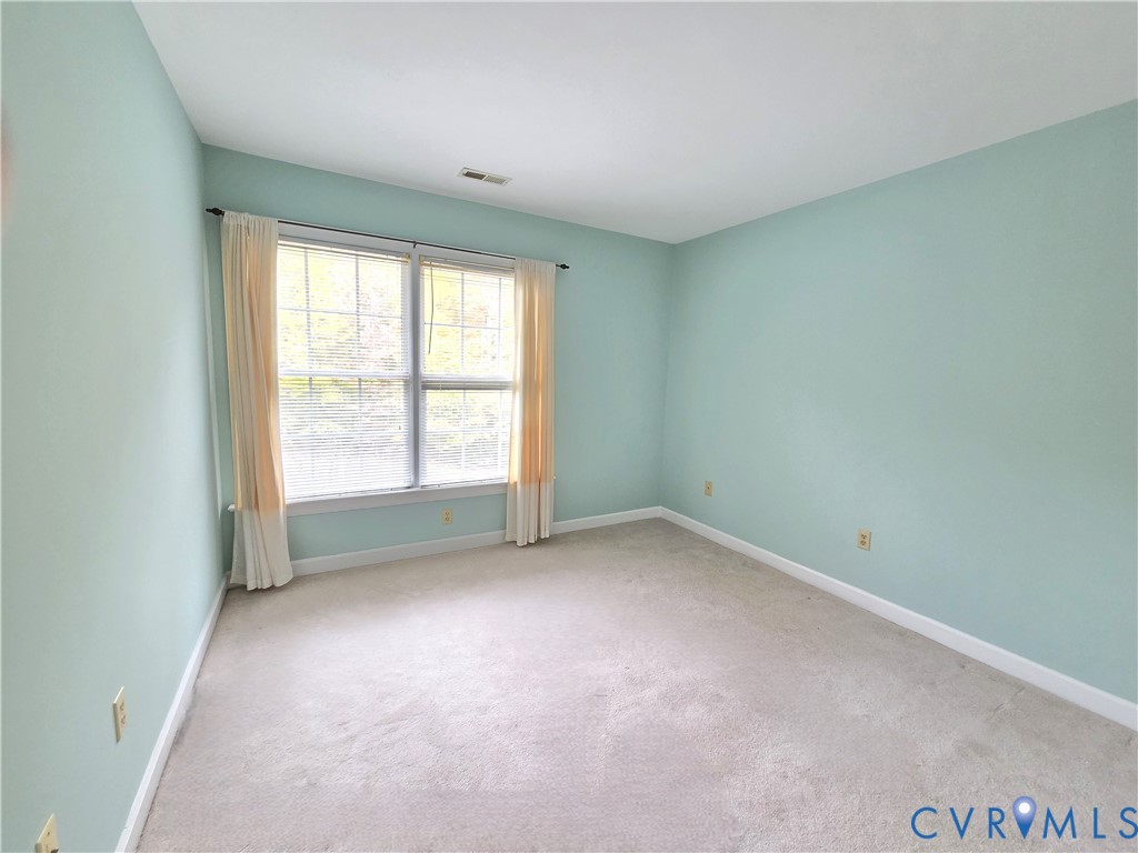 136 Popular Court, Farmville, VA 23901