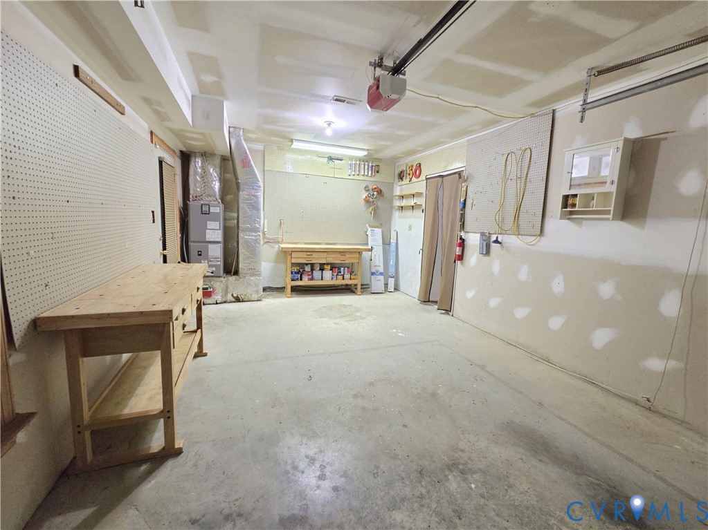 136 Popular Court, Farmville, VA 23901