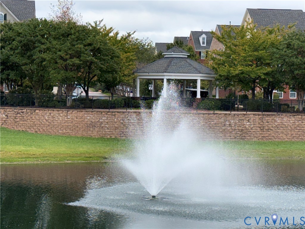 Pond with a central fountain feature