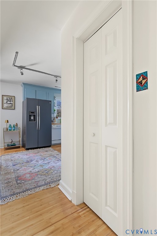 Kitchen pantry