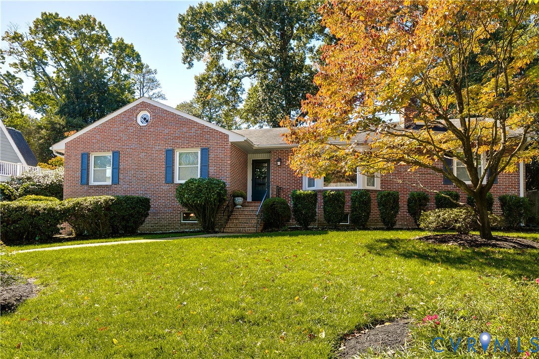 Welcome to 5004 Riverside Drive! Welcome to 5004 Riverside Drive!