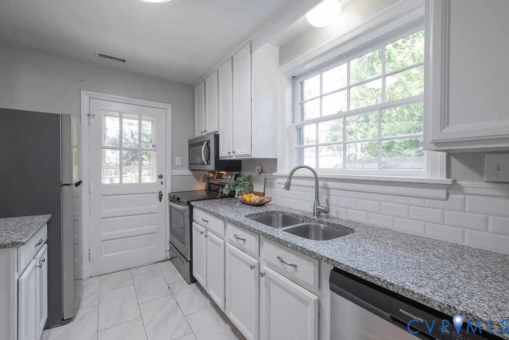 1206 Santa Rosa Road, Tuckahoe, Richmond, VA 23229