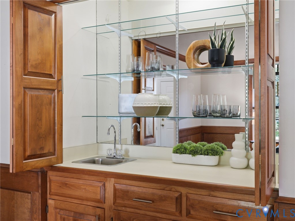 Wet bar in Family Room