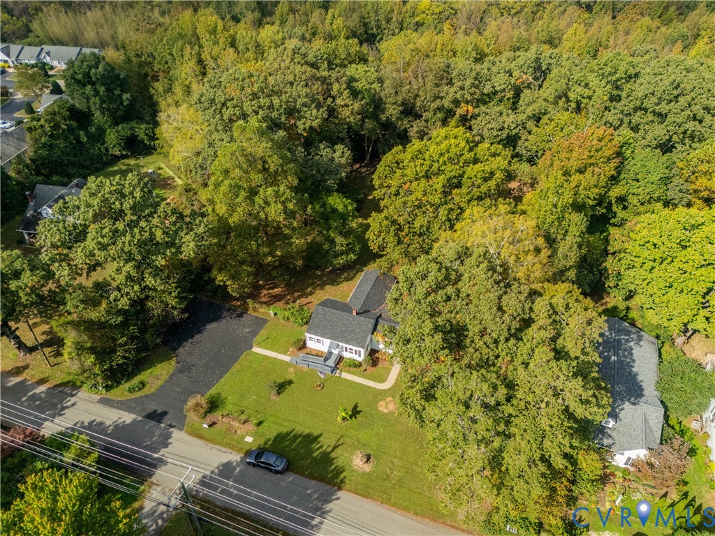 1207 W Osborn Road, Farmville, VA 23901