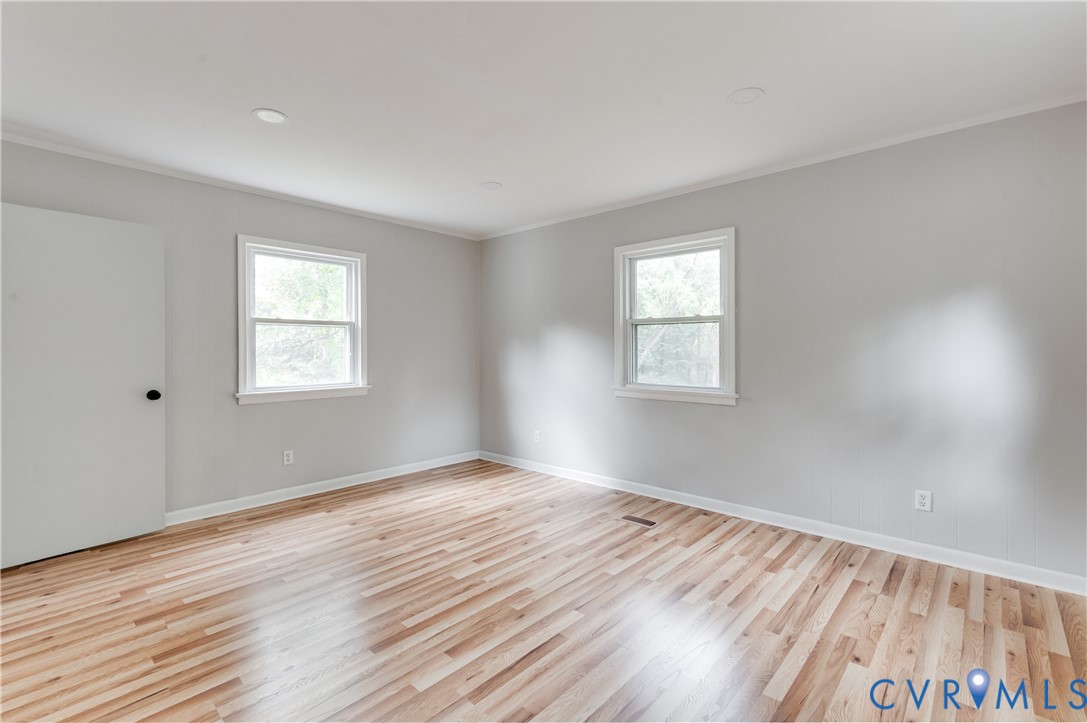 1207 W Osborn Road, Farmville, VA 23901