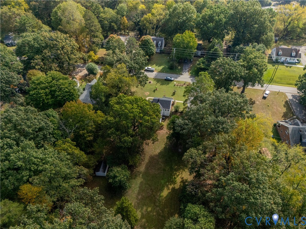 1207 W Osborn Road, Farmville, VA 23901