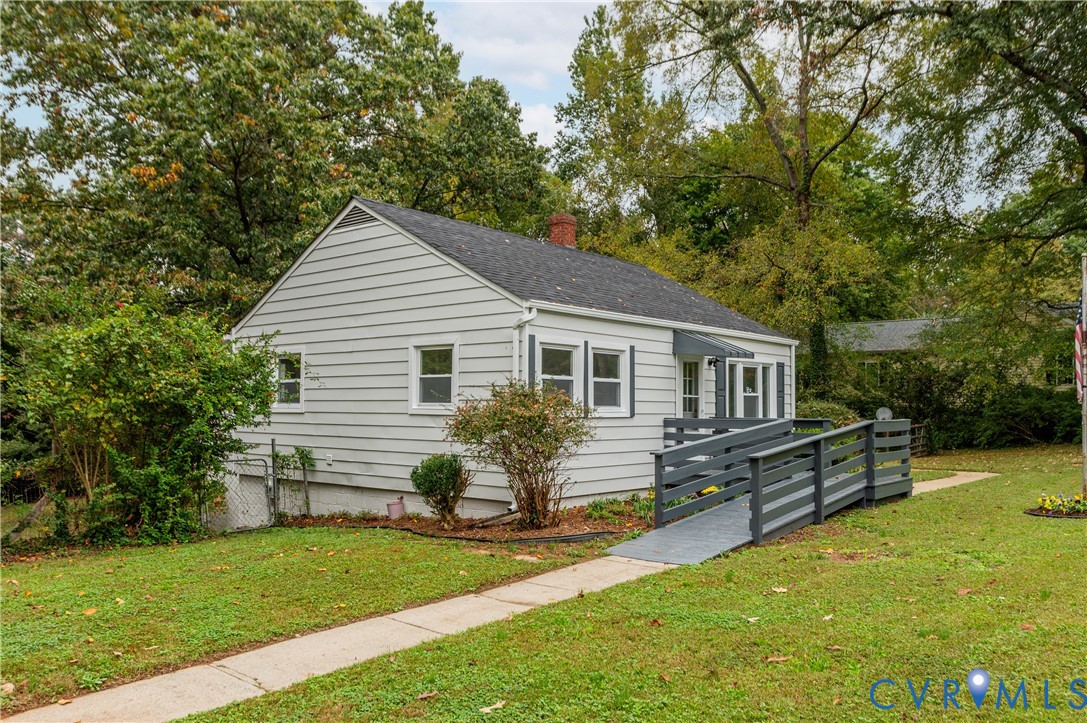 1207 W Osborn Road, Farmville, VA 23901