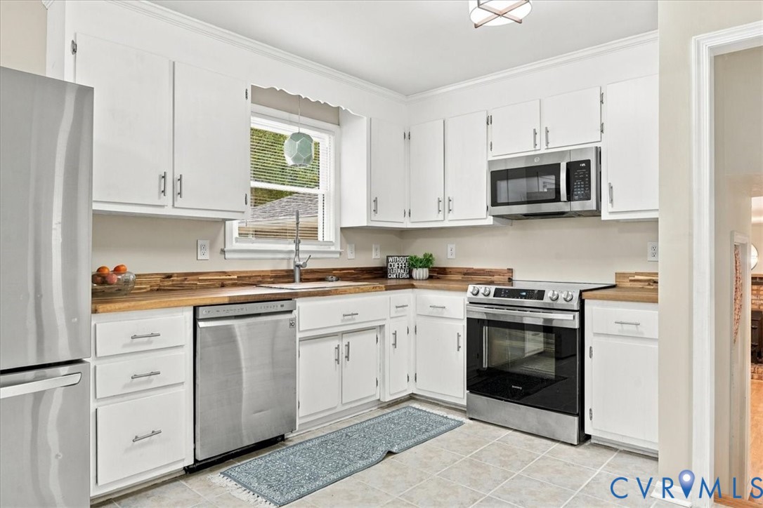3540 Maple Ridge Lane, Oak Ridge Estates, Prince George, VA 23860