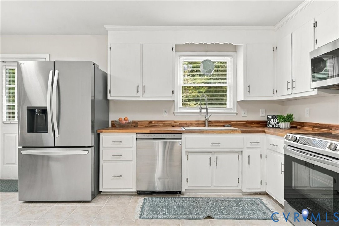 3540 Maple Ridge Lane, Oak Ridge Estates, Prince George, VA 23860